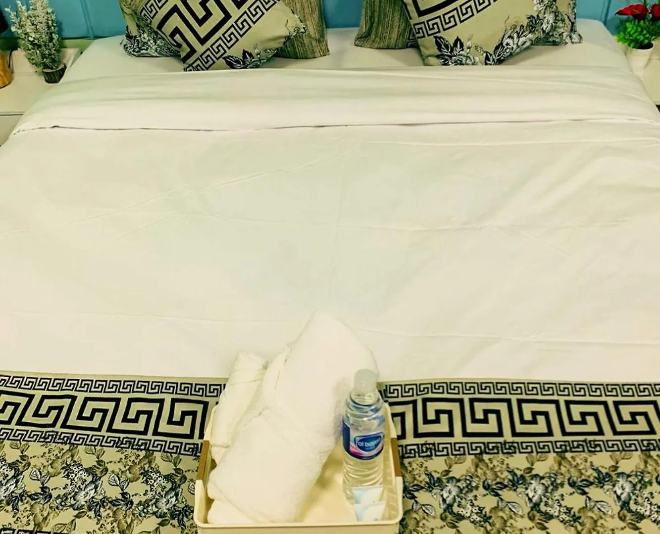 Stayforless Travellers Stay At Beachside Jbr Location Dubai 0*,  United Arab Emirates