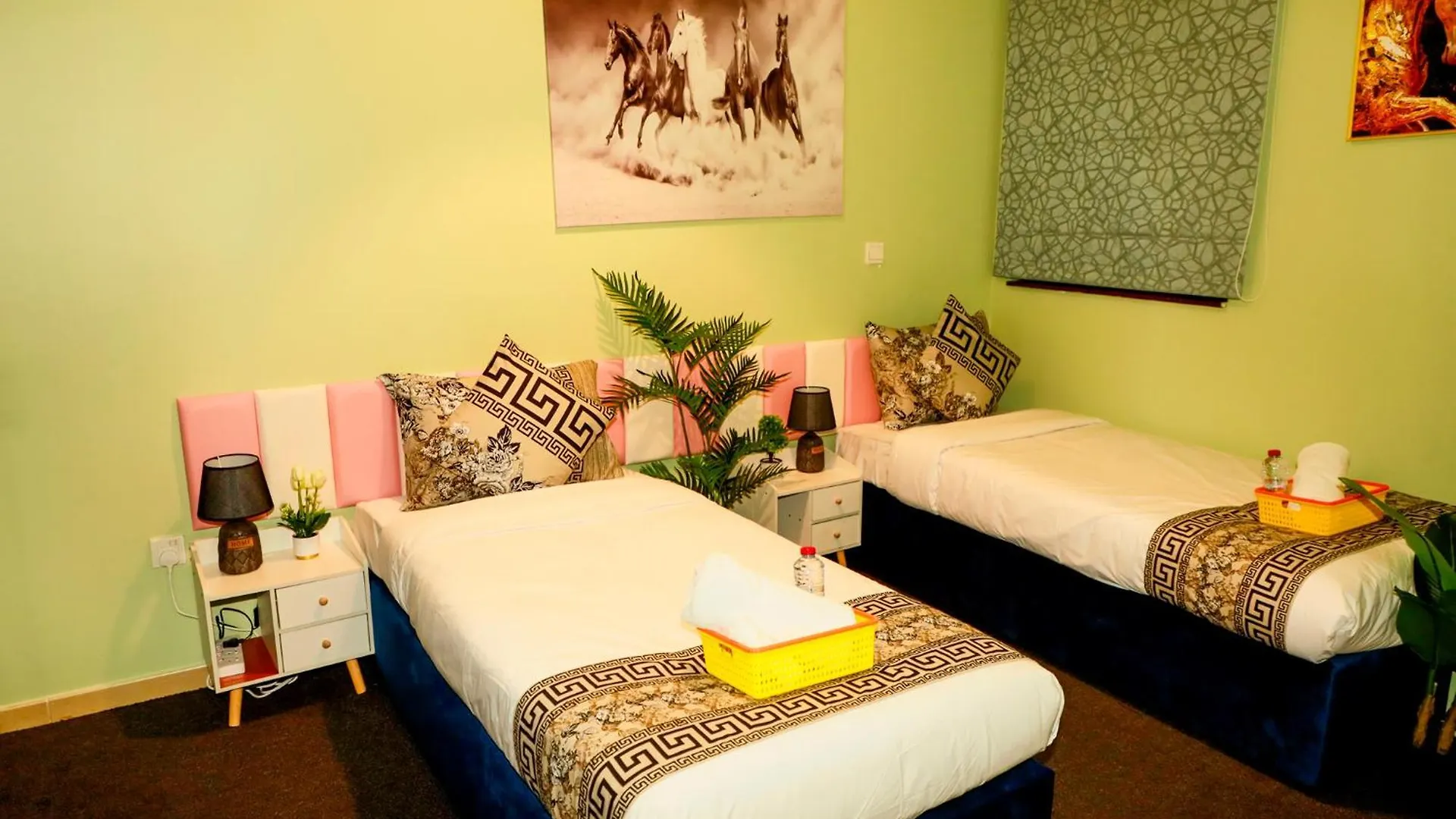 Aparthotel Stayforless Travellers Stay At Beachside Jbr Location Dubai