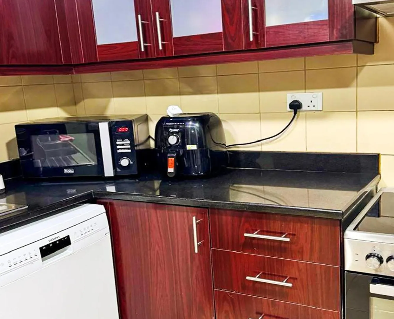 Stayforless Travellers Stay At Beachside Jbr Location Dubai 0*,