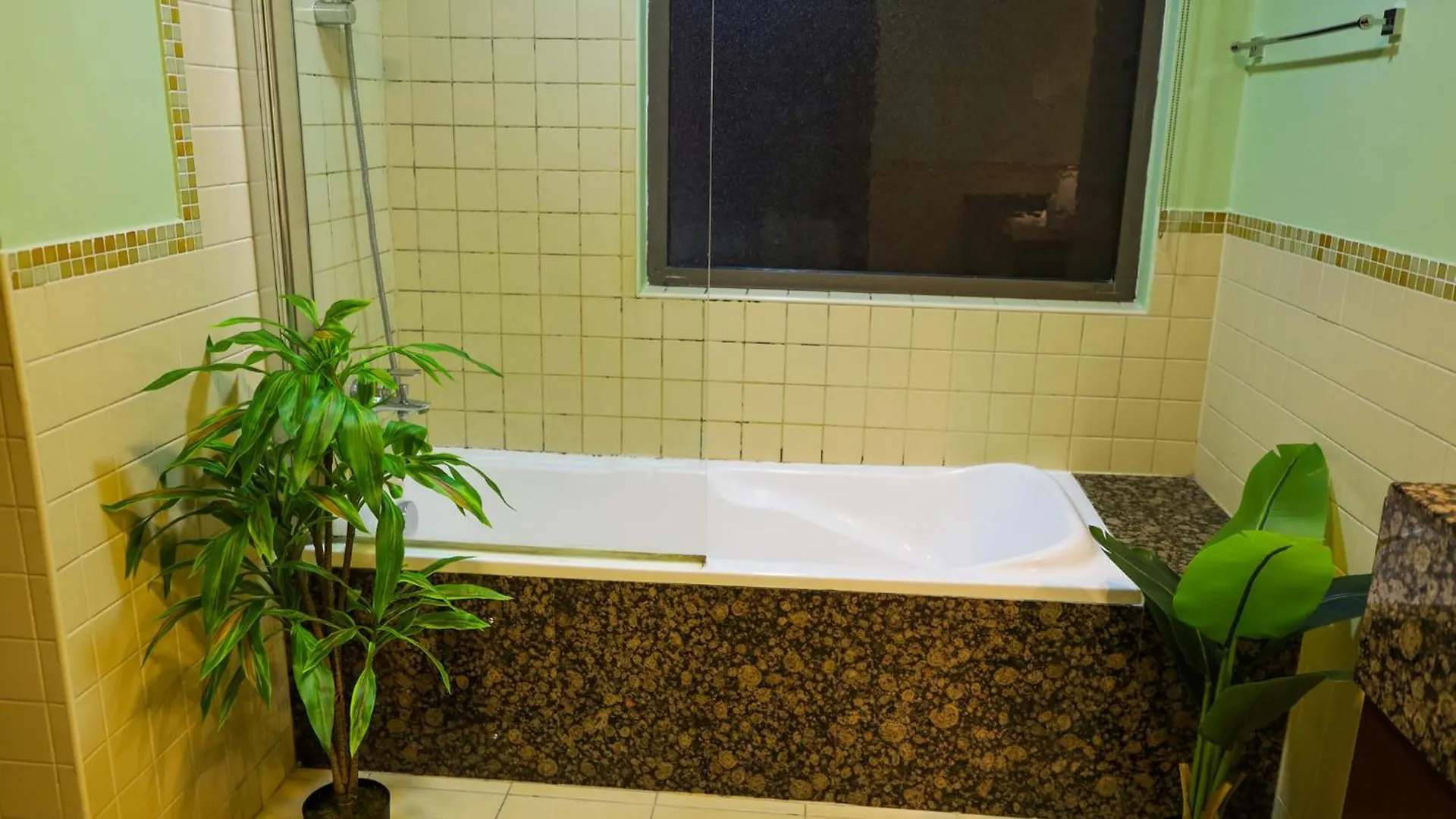 Stayforless Travellers Stay At Beachside Jbr Location Dubai