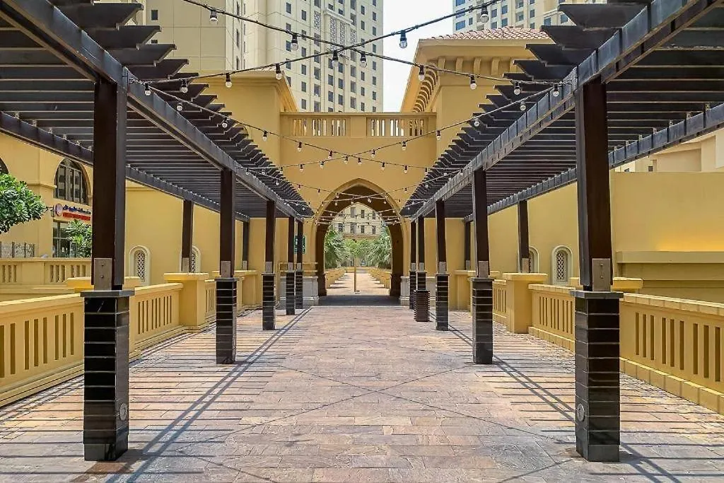 Aparthotel Stayforless Travellers Stay At Beachside Jbr Location Dubai